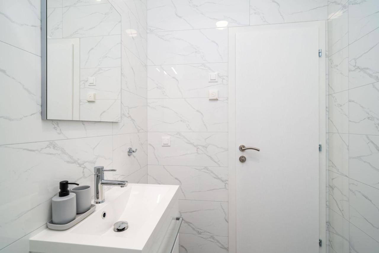 Studio Apartman Blue Bay Дубровник Экстерьер фото