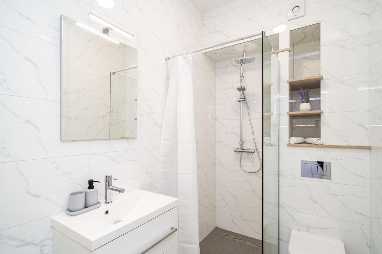 Studio Apartman Blue Bay Дубровник Экстерьер фото