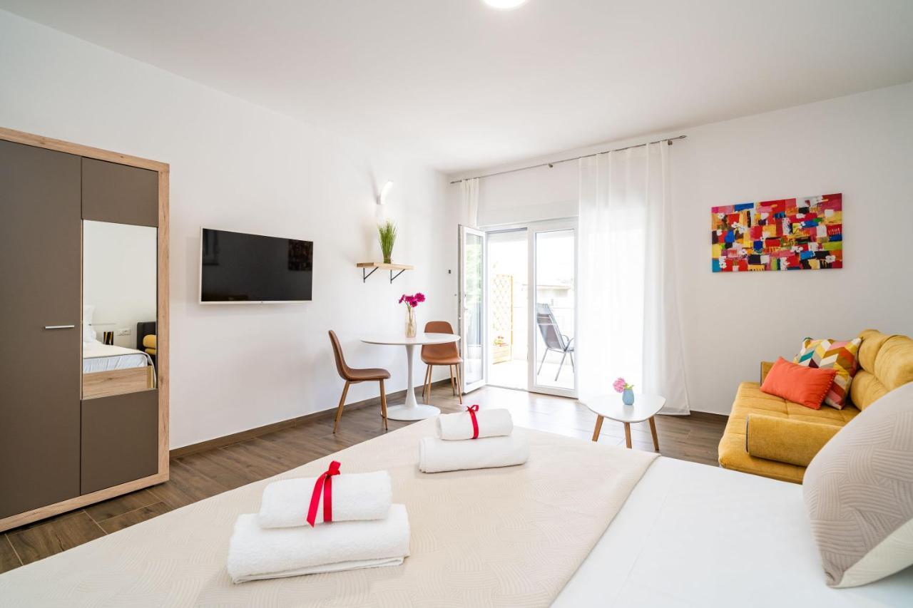 Studio Apartman Blue Bay Дубровник Экстерьер фото